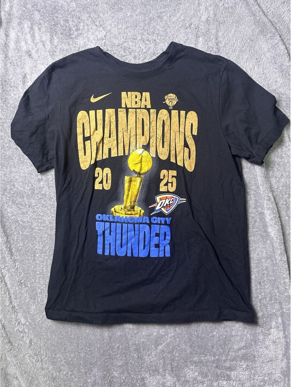 NIKE NBA OKC THUNDER OKLAHOMA CITY BASKETBALL FINALS CHAMPIONS T SHIRT SZ L